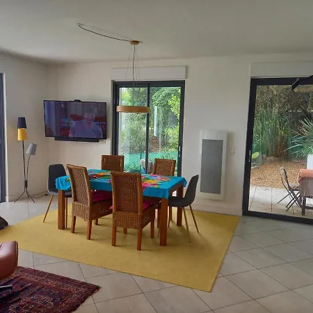 Malibu Apartment